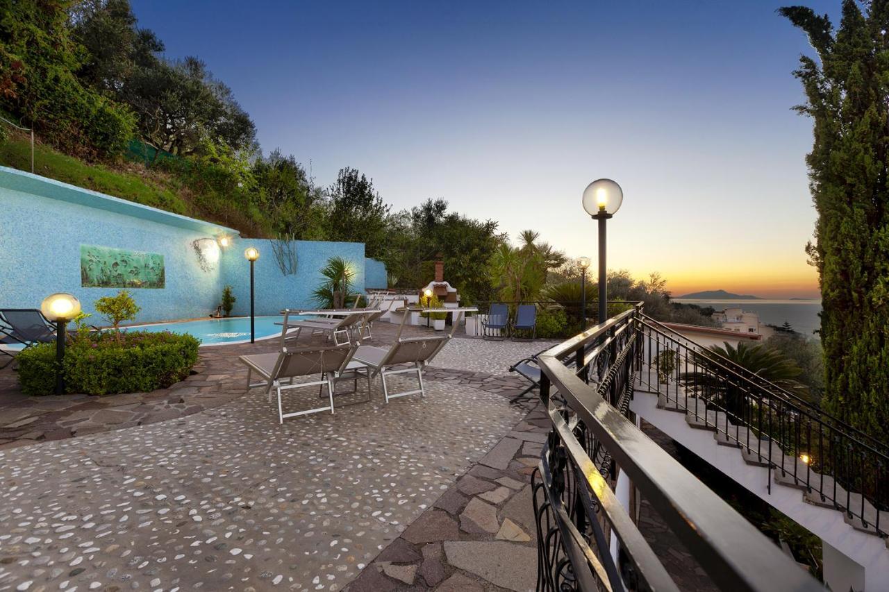 - Bianca Villa Sorrente