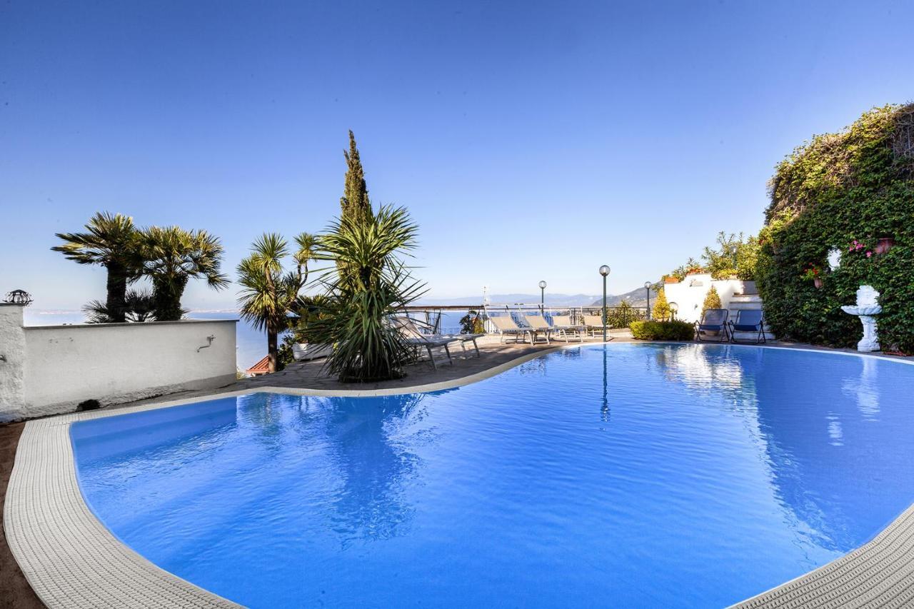 Villa - Bianca Sorrente